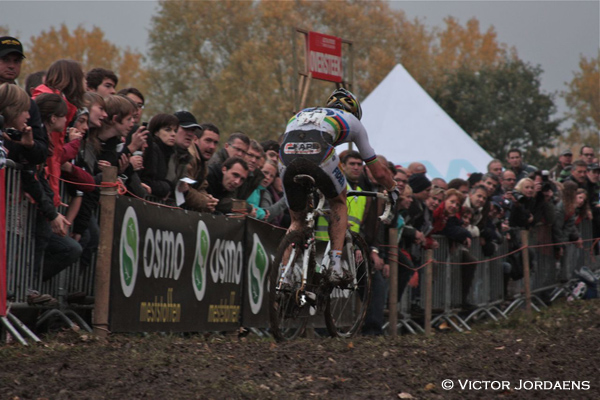 Nys vliegt weer op de Koppenberg